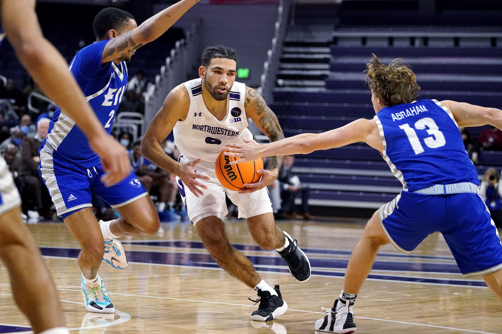 E Illinois Northwestern Basketball